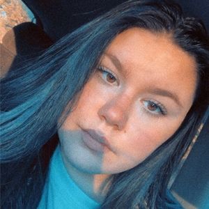 Meet your Posher, Leigha